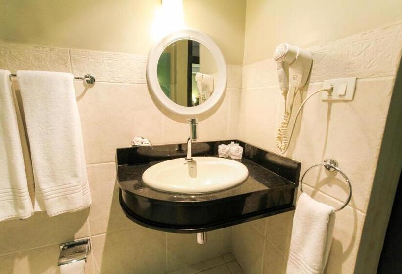 اتاق استاندارد سه نفره, Plaza Apolo