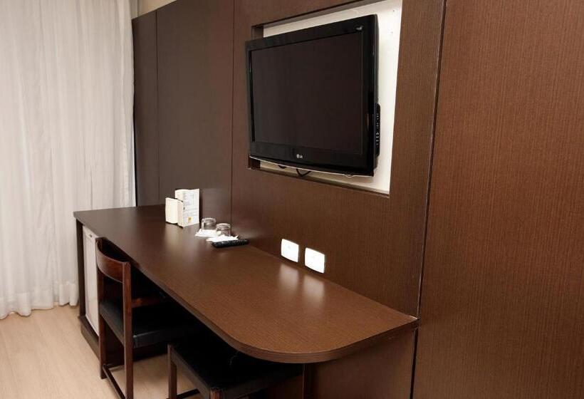 اتاق لوکس سه تخته, Plaza Apolo