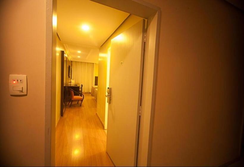 اتاق استاندارد, Plaza Apolo