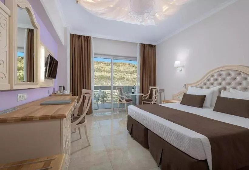 インサイドデラックスルーム, Rodos Palladium Leisure & Wellness