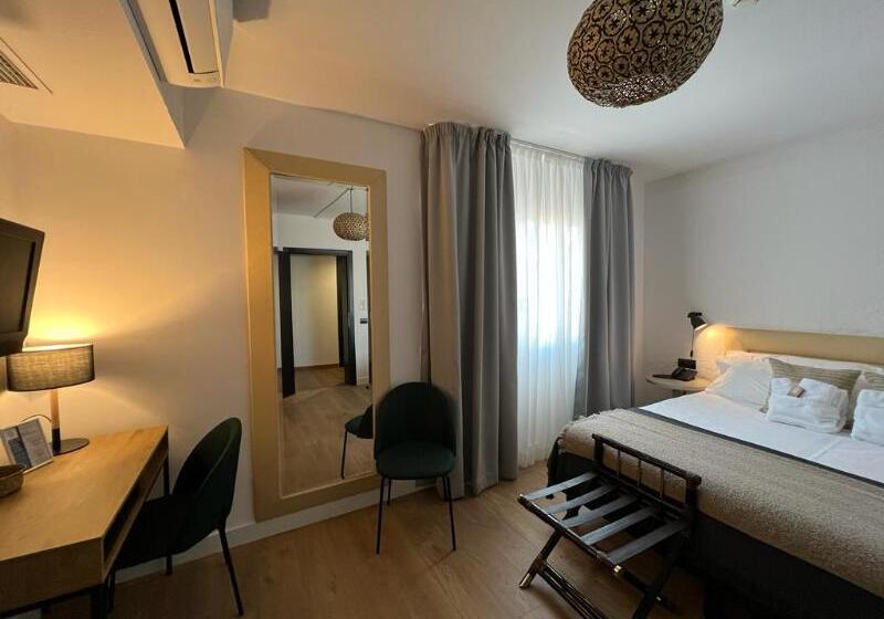 غرفة قياسية, San Miguel