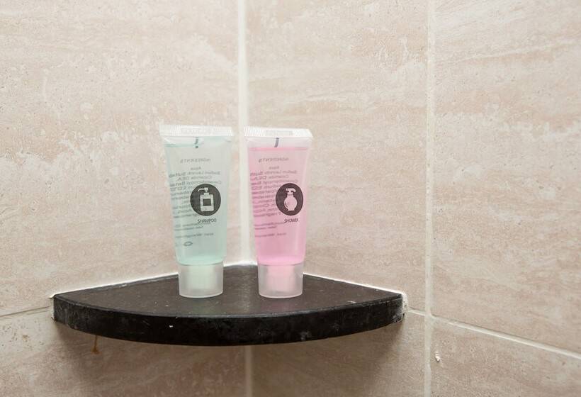 غرفة ديلوكس, Signature 1