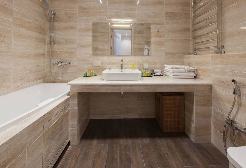 , Sun City Arcadia Apartments