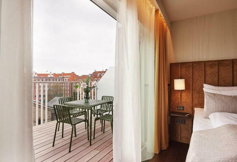 스탠다드 룸 킹사이즈 침대, Wide