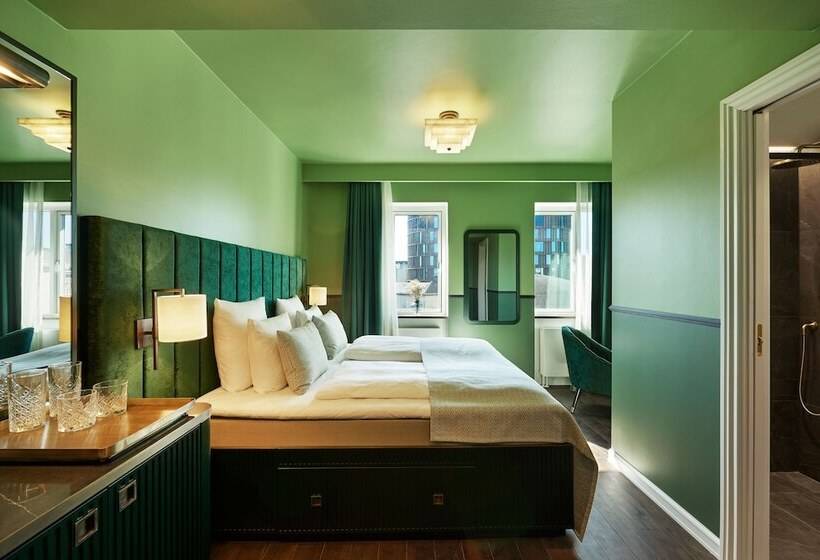 스탠다드 룸 더블 침대, Wide