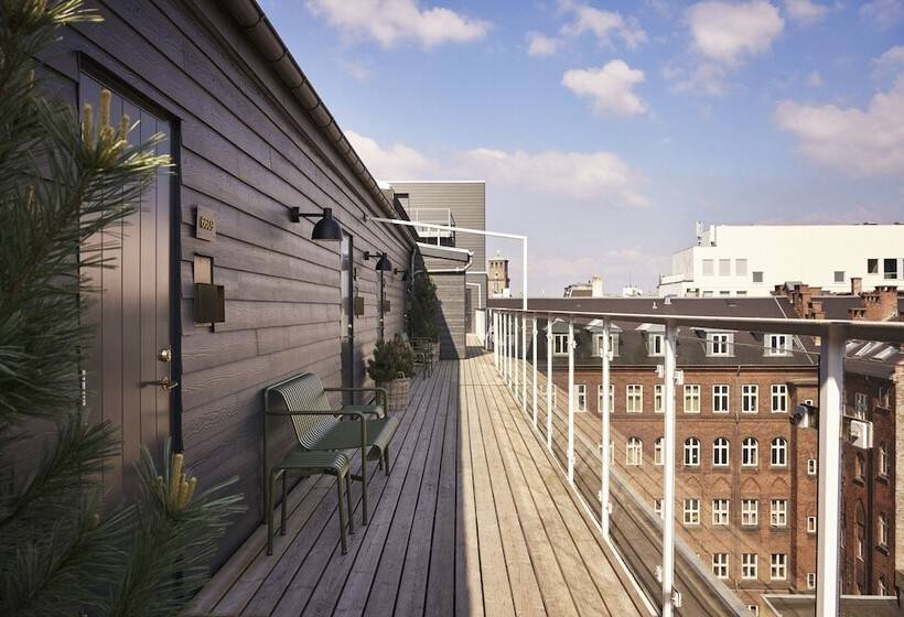 이그제큐티브 룸, Wide