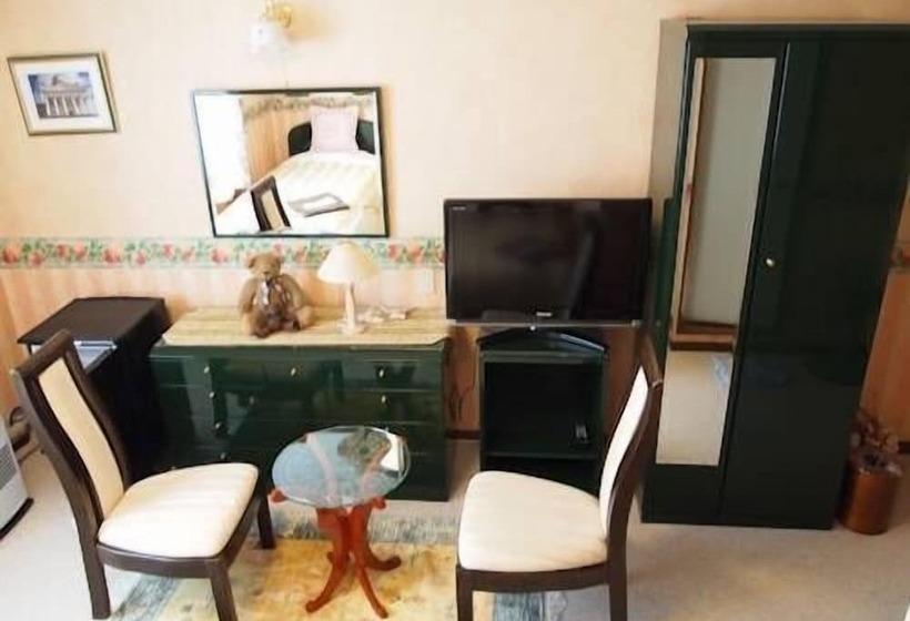 Номер Стандарт, Petit Hotel Corinthian