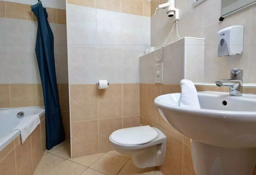 استودیوی استاندارد, Agape Apartments