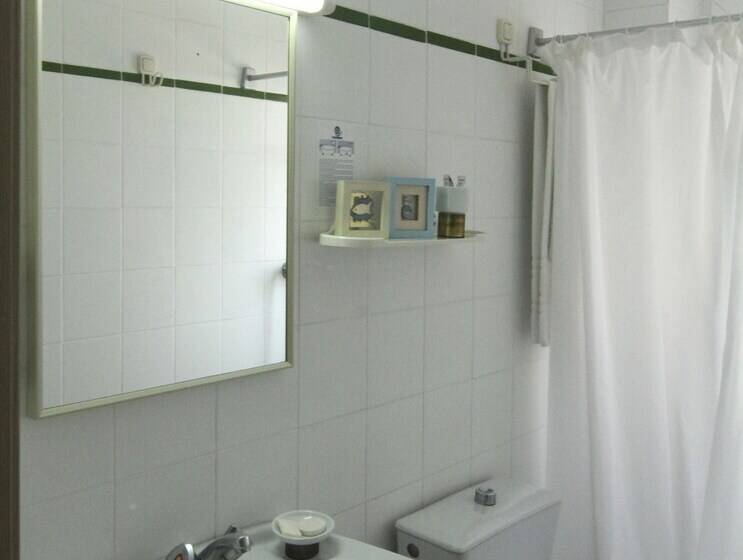 スタンダードルーム, Hostal Tahiti Rs