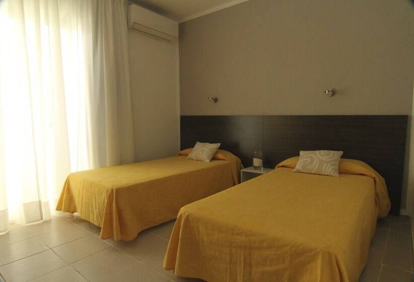 スタンダードルーム, Hostal Tahiti Rs