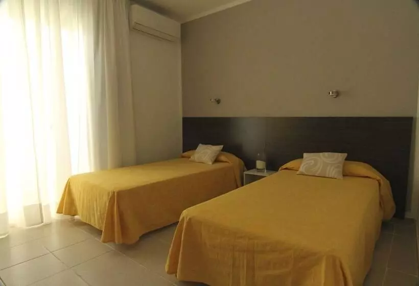 スタンダードルーム, Hostal Tahiti Rs