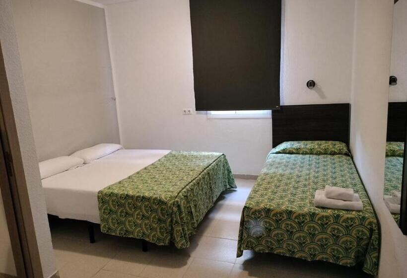 スタンダードルーム, Hostal Tahiti Rs