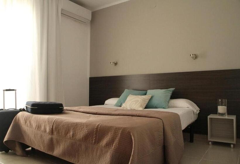 اتاق استاندارد با تراس, Hostal Tahiti Rs