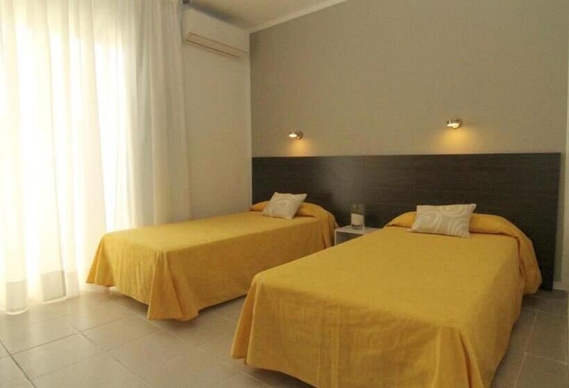 اتاق استاندارد با تراس, Hostal Tahiti Rs