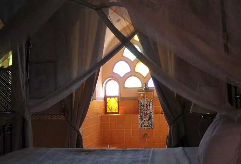 اتاق لوکس, Al Moudira