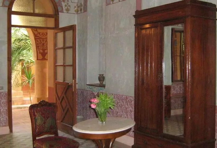 اتاق لوکس, Al Moudira