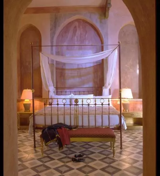 اتاق لوکس, Al Moudira