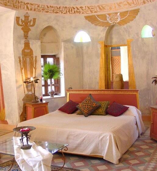 سوییت جونیور, Al Moudira