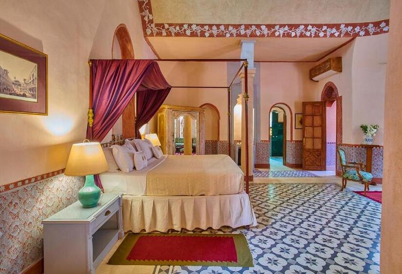 سوییت خانوادگی, Al Moudira