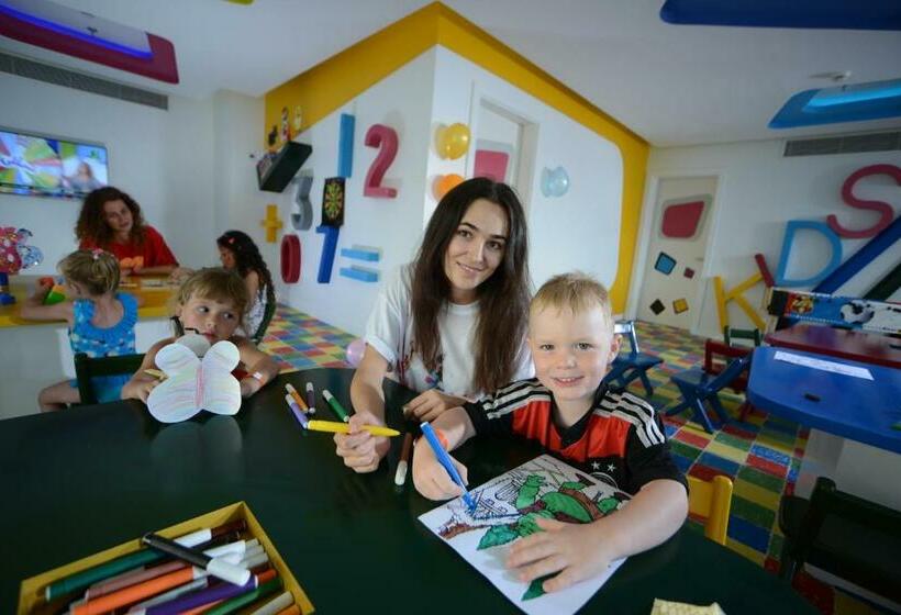 اتاق خانوادگی, Pickalbatros Aqua Vista Resort Hurghada