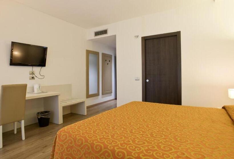 חדר סופריור, Bareta