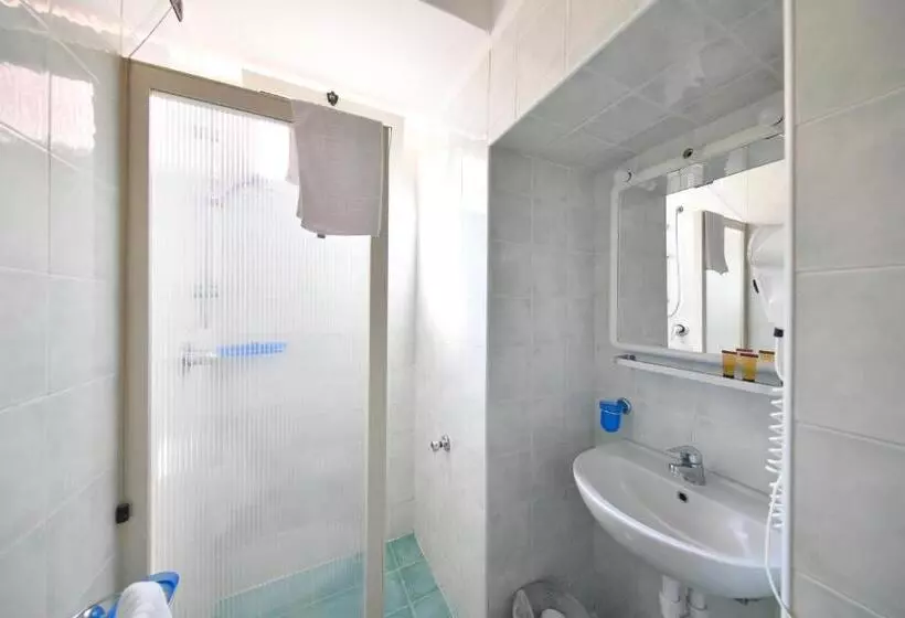 اتاق استاندارد با چشمانداز دریا, Antares