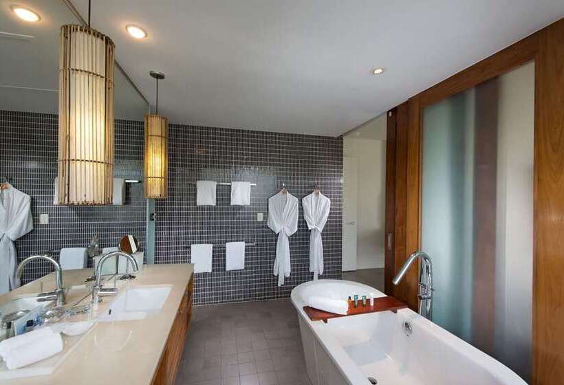 اتاق استاندارد با چشم‌انداز دریا, Hilton Fiji Beach Resort And Spa