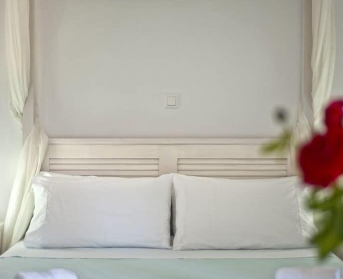 اتاق استاندارد سه نفره, Kerkis Bay