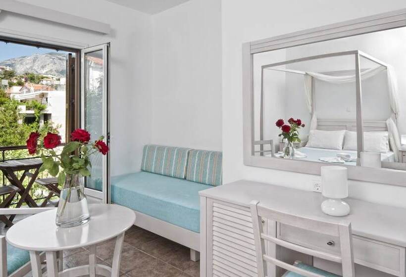 اتاق استاندارد سه نفره, Kerkis Bay