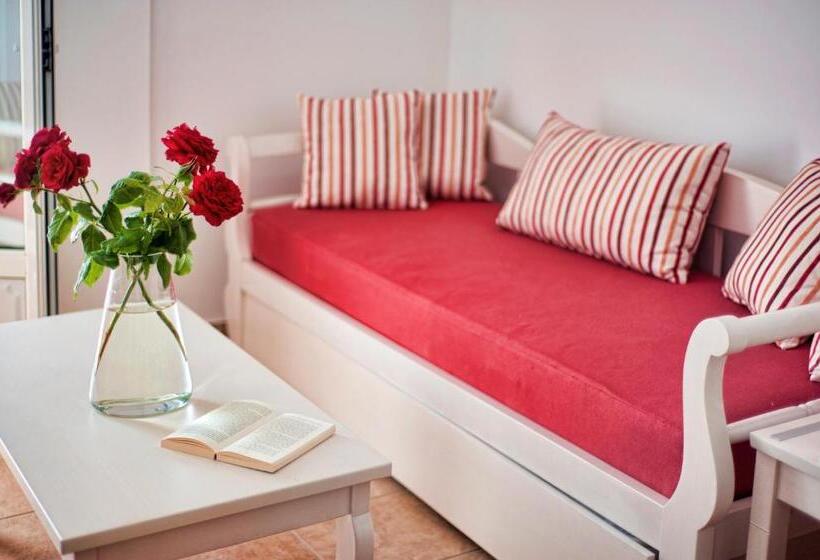 سوییت, Kerkis Bay