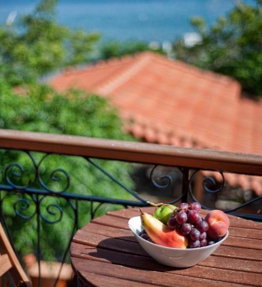 اتاق استاندارد با بالکن و چشمانداز دریا, Kerkis Bay