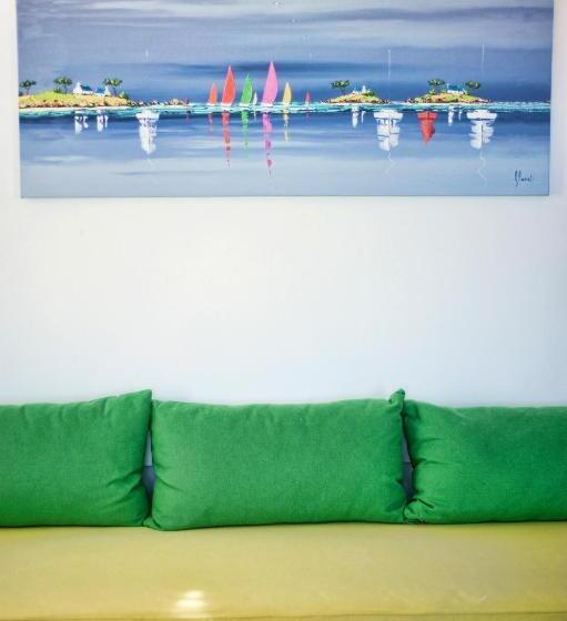 سوییت با چشمانداز دریا, Kerkis Bay