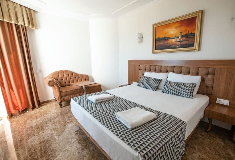 اتاق اساندارد با چشمانداز جانبی به دریا, Kristal Beach