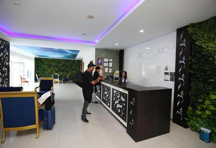 اتاق استاندارد سه نفره با چشمانداز کنار دریا, Kristal Beach