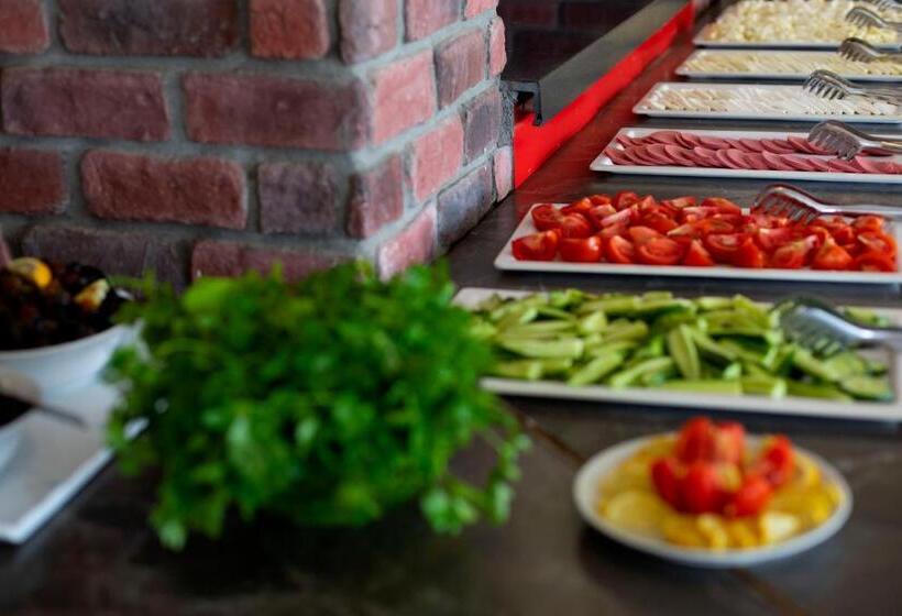 اتاق استاندارد سه نفره با چشمانداز کنار دریا, Kristal Beach