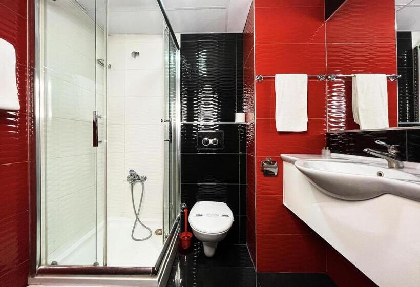 اتاق استاندارد سه نفره با چشمانداز کنار دریا, Kristal Beach