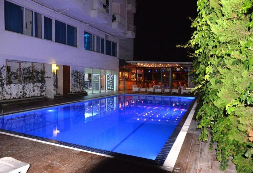 اتاق استاندارد یک نفره, Kristal Beach