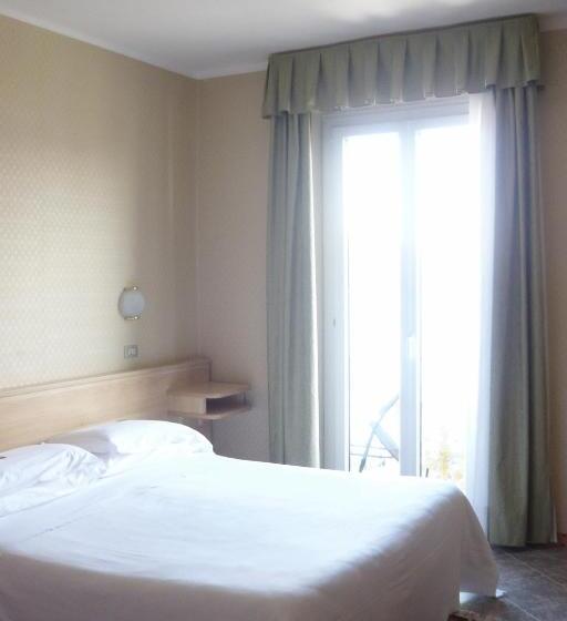 Standard room with outdoor bath, La Sacca