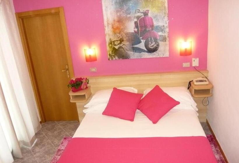 חדר סופריור, La Sacca