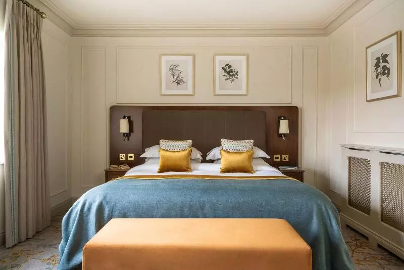 اتاق استاندارد با چشم‌انداز دریاچه, Lough Erne Resort