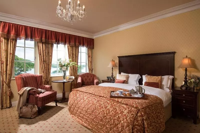 اتاق استاندارد با چشم‌انداز دریاچه, Lough Erne Resort