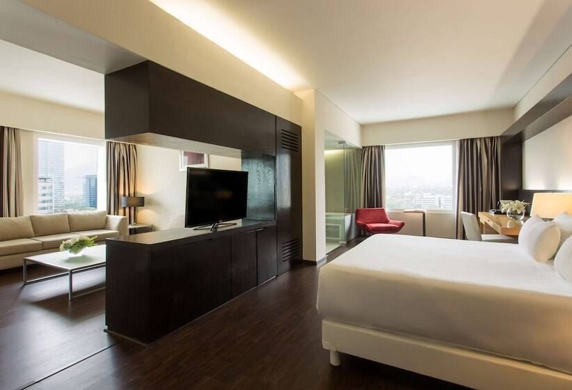 Люкс, NH Collection Monterrey San Pedro