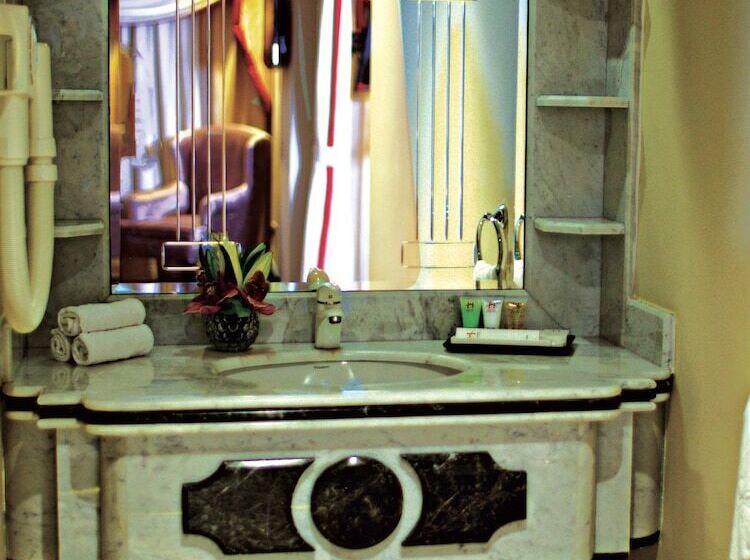 اتاق خانوادگی, Panorama Hotel And Spa