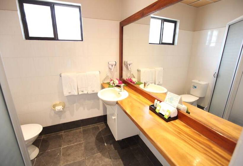 スタンダードルーム, Smugglers Cove Beach Resort &