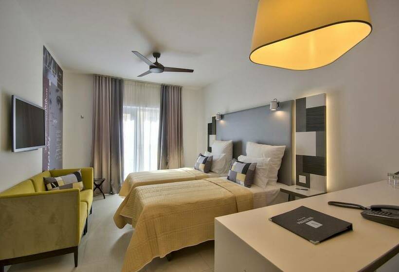 اتاق استاندارد, Valentina