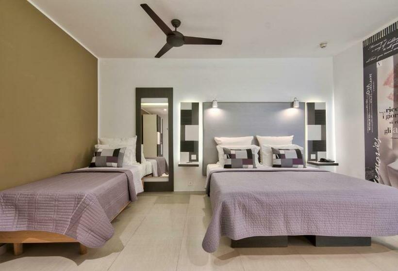 اتاق خانوادگی, Valentina