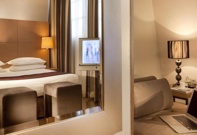 ファミリールーム, Villathena