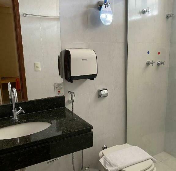 غرفة ديلوكس ثلاثية, Líber Hotel Nova Serrana Conforto Na Rota Da Br 262