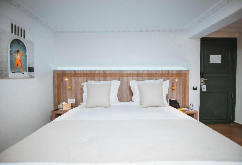 اتاق استاندارد, 555 Hotel Clubbing Adults Only