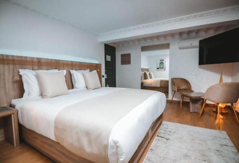 اتاق استاندارد, 555 Hotel Clubbing Adults Only